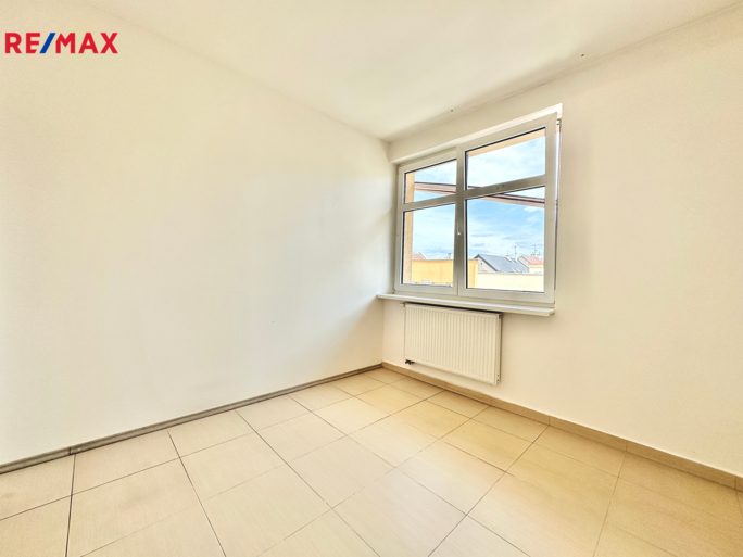 2807162.jpg 2807162.jpg