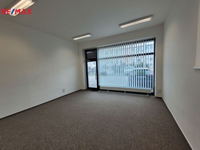 Pronájem obchodního prostoru, 27 m2, Praha - obrázek 3