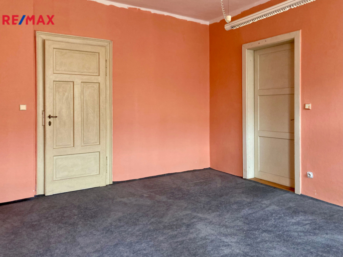 2846936.jpeg 2846936.jpeg