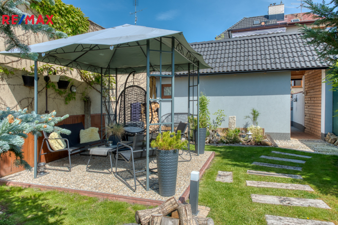 2813568.jpg 2813568.jpg