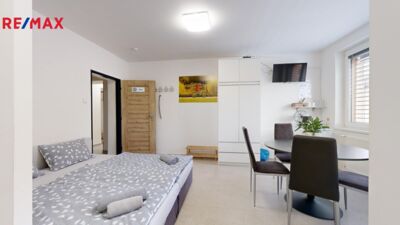 3041886.jpg 3041886.jpg