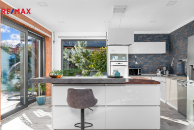 3073069.jpg 3073069.jpg