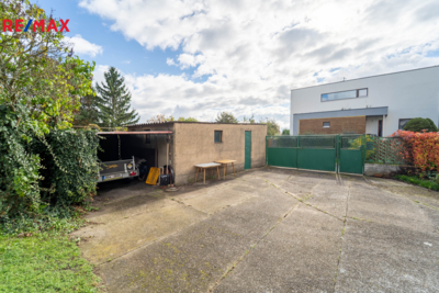 3048524.jpg 3048524.jpg