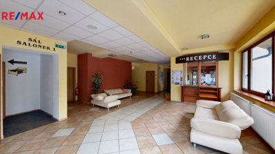 3032653.jpg 3032653.jpg