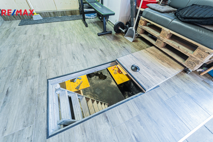 2740078.jpg 2740078.jpg