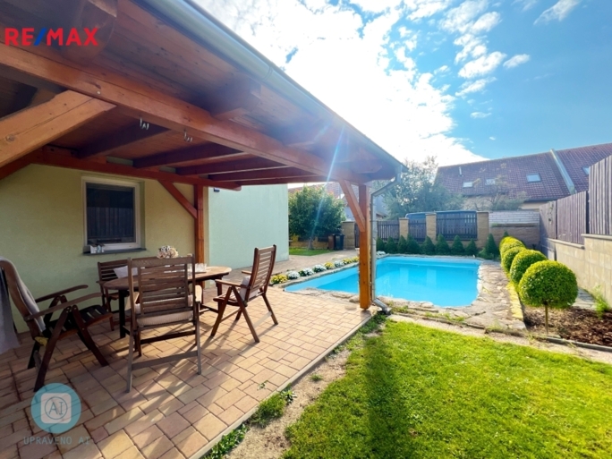 3035058.jpg 3035058.jpg