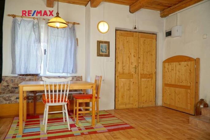 Prodej RD 3+1 s halou, stodolou a parkovacím místem - obrázek 16