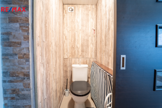 3045085.jpg 3045085.jpg