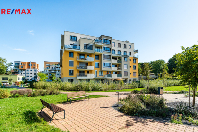 3018457.jpg 3018457.jpg