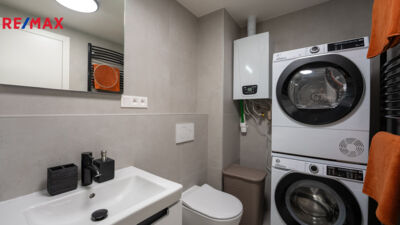 3161280.jpg 3161280.jpg