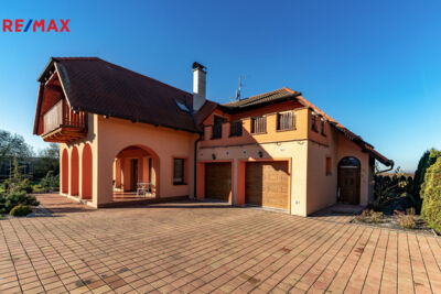 3071404.jpg 3071404.jpg