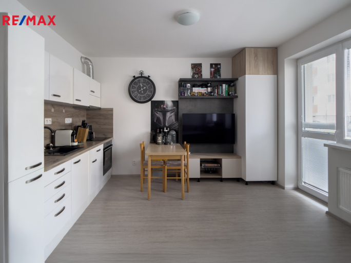 Pronájem bytu 1+kk, 32 m2, Brno - obrázek 1