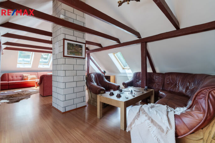 Prodej rodinného domu, 371 m2, Kořenec - obrázek 11