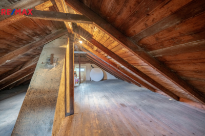 3070744.jpg 3070744.jpg