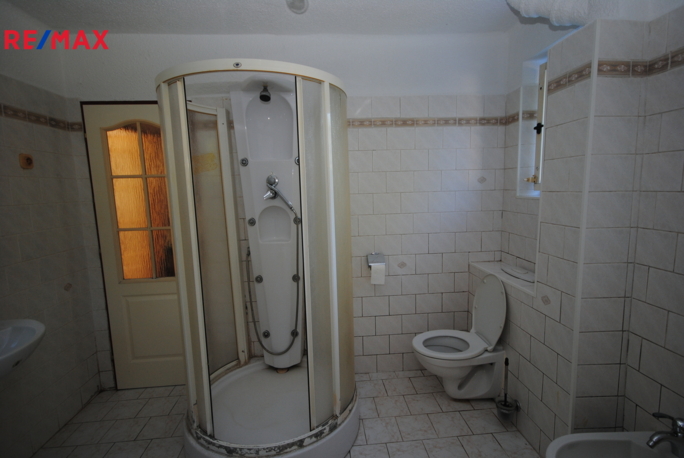 3057834.jpg 3057834.jpg