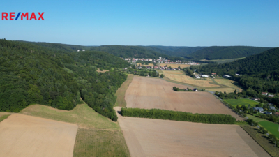 Prodej zemědělského pozemku, 28042 m2, Račice-Pístovice