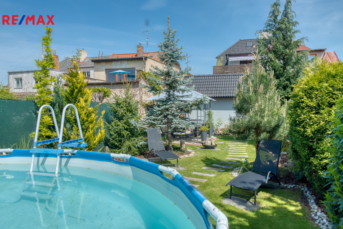 2813567.jpg 2813567.jpg