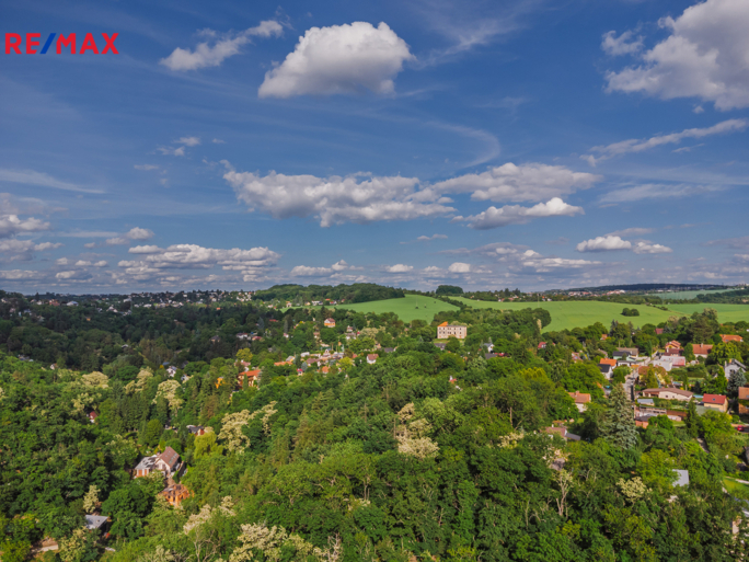 2830781.jpg 2830781.jpg