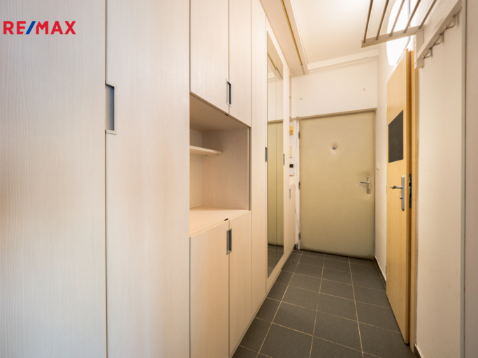 3074376.jpg 3074376.jpg