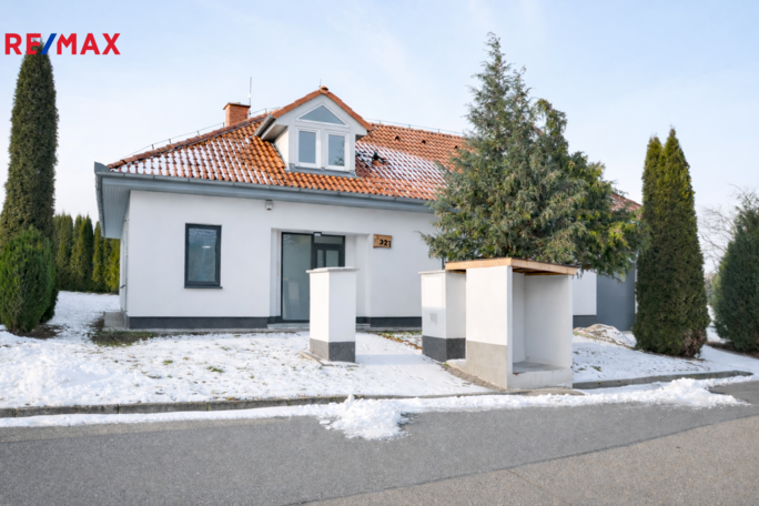 Prodej rodinného domu, 140 m2, Holubice