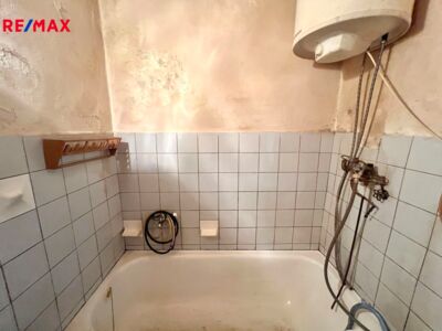 3045521.jpeg 3045521.jpeg