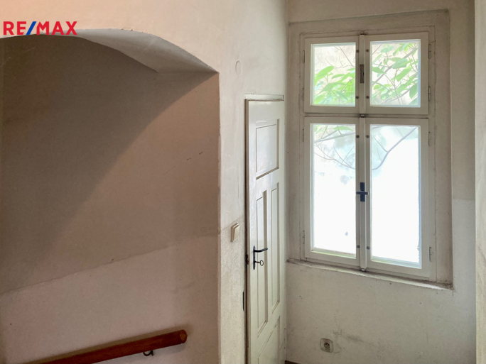 2846932.jpeg 2846932.jpeg