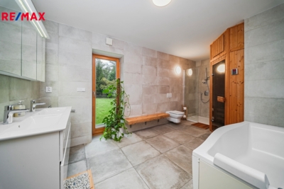 3076821.jpg 3076821.jpg