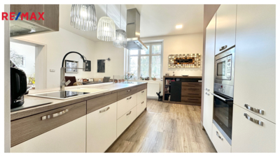 2732067.jpg 2732067.jpg