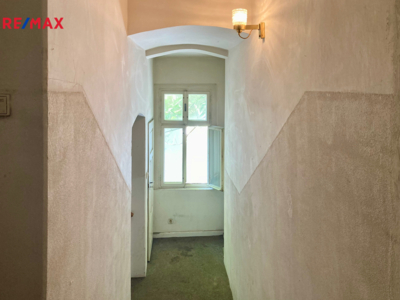 2846946.jpeg 2846946.jpeg