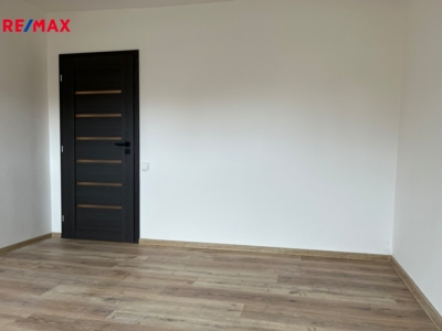 3032989.jpeg 3032989.jpeg