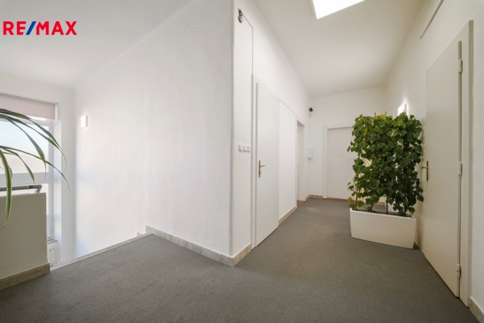 Pronájem bytu 4+1, 127 m2, Brno - obrázek 5