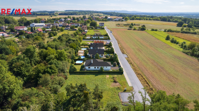Prodej pozemku pro bydlení, 888 m2, Týnec nad Labem