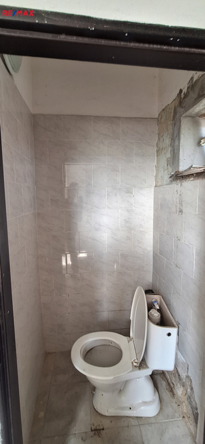 2742732.jpg 2742732.jpg