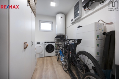 3084199.jpg 3084199.jpg