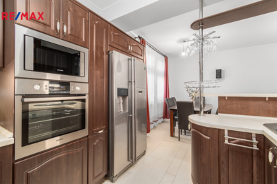 2713036.jpg 2713036.jpg