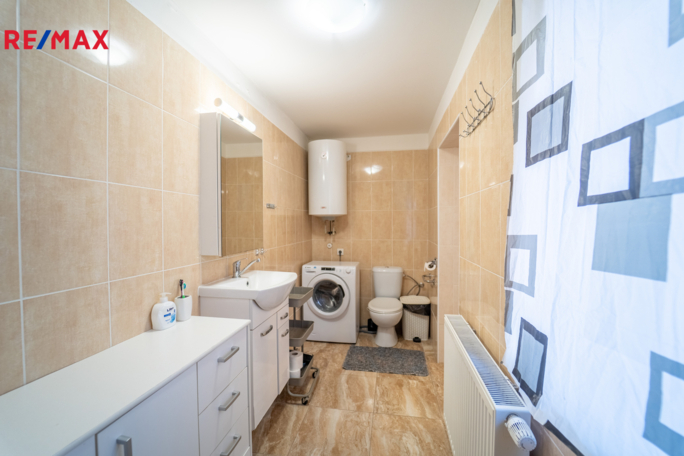 3068212.jpg 3068212.jpg