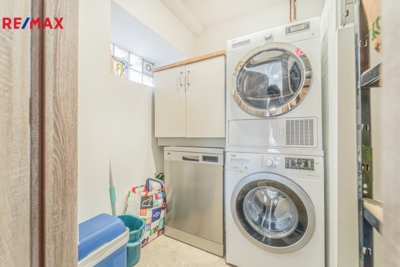 3036361.jpg 3036361.jpg