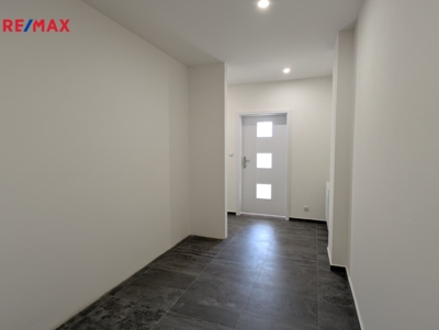 2960174.jpg 2960174.jpg