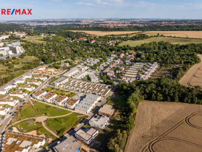 2951406.jpg 2951406.jpg