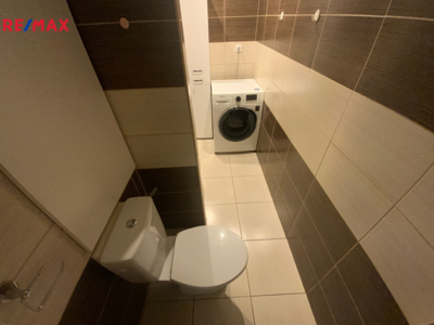 2737641.jpg 2737641.jpg