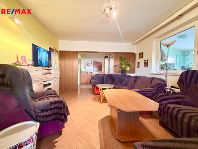 3142323.jpg 3142323.jpg