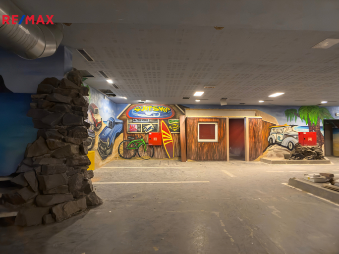 Pronájem obchodního prostoru, 850 m2, Rousínov - obrázek 1