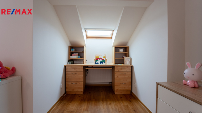 Prodej rodinného domu, 198 m2, Černá Hora - obrázek 30