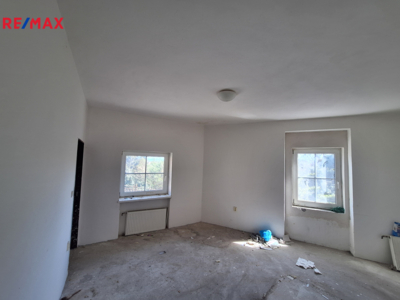 2742730.jpg 2742730.jpg