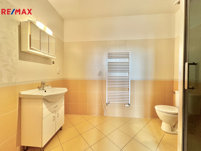 2807150.jpg 2807150.jpg