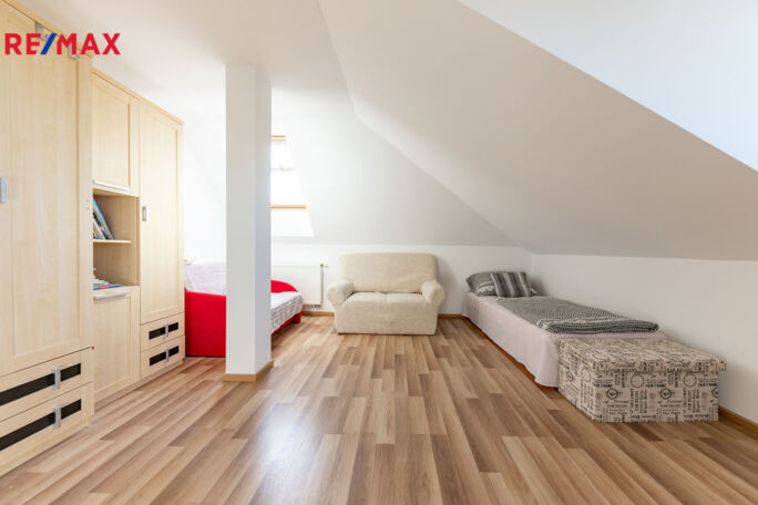 3071392.jpg 3071392.jpg