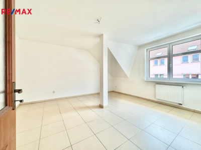 2807167.jpg 2807167.jpg