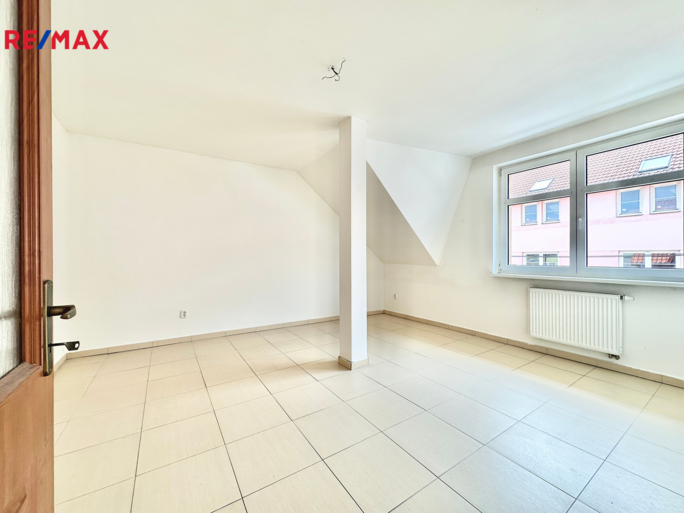 2807167.jpg 2807167.jpg