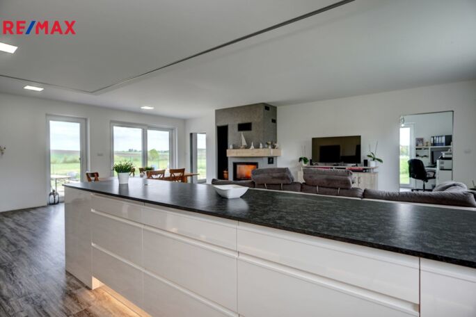 Prodej rodinného domu, 181 m2, Mnetěš - obrázek 30