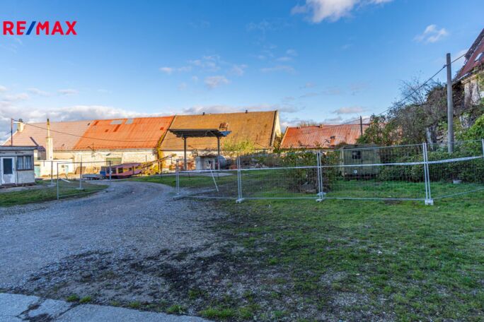 Prodej pozemku pro komerční výstavbu, 14278 m2, Drnholec - obrázek 3